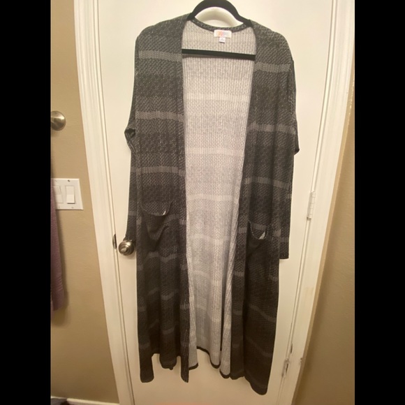 XL Lularoe Sarah